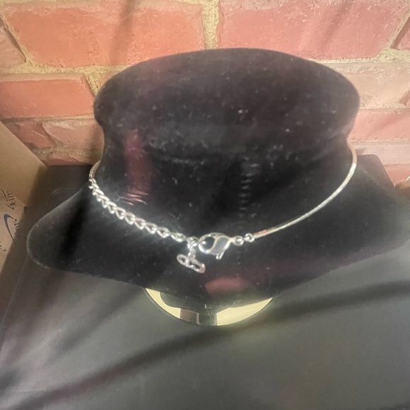 🔥CHRISTIAN 🔥DIOR🔥 Trotter necklace. - Picture 9 of 11